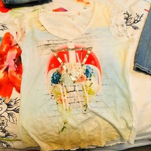 Womens Guess t-shirt